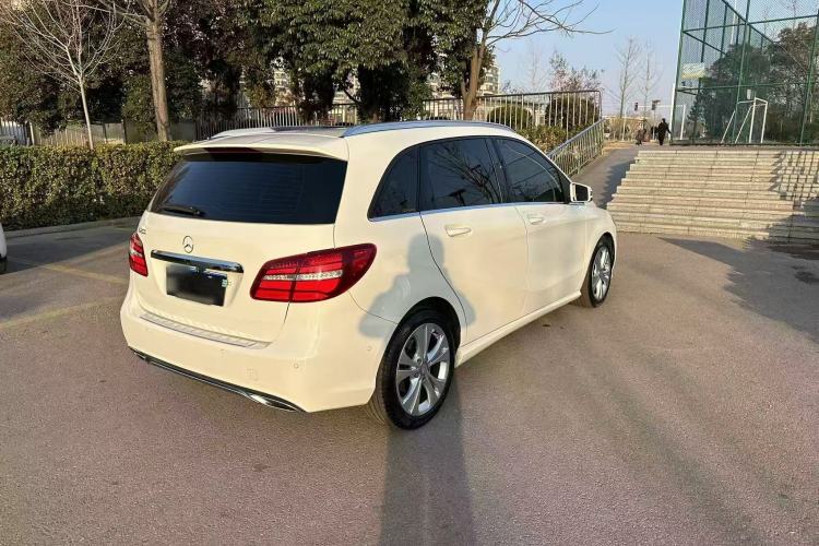 Used Mercedes-Benz B-Class 2015 B 200 Fashion Model
