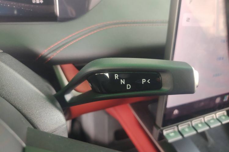 Used  SU7 2024 Rear-Drive Long-Range Intelligent Driving Version
