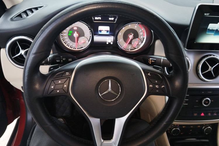 Used Mercedes-Benz GLA 2016 GLA 200 Sport Edition
