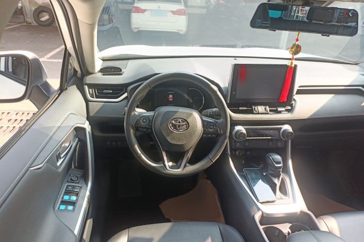 Used Toyota RAV4 2021 2.0L CVT Two-Wheel Drive Fashion PLUS Edition
