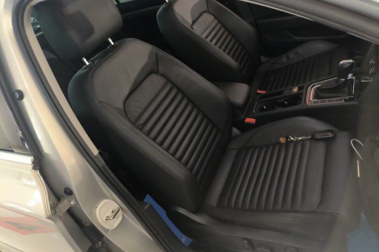 Used Volkswagen Magotan 2019 330TSI DSG Leading Model China VI Standard