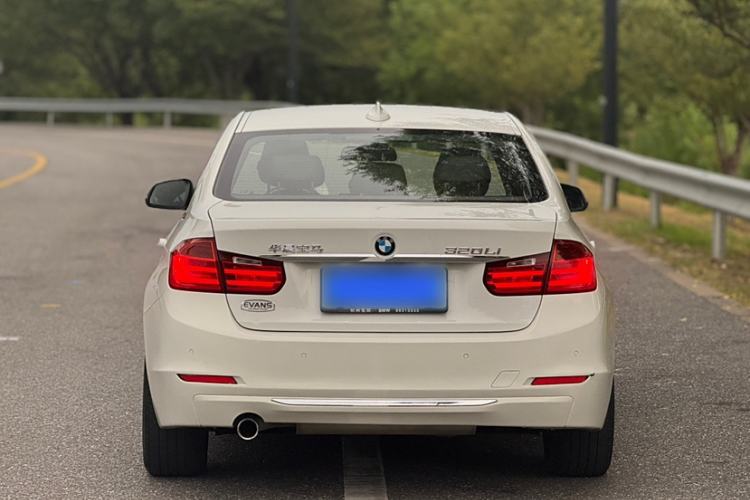 Used BMW 3 Series 2015 320Li Luxury Design Package
