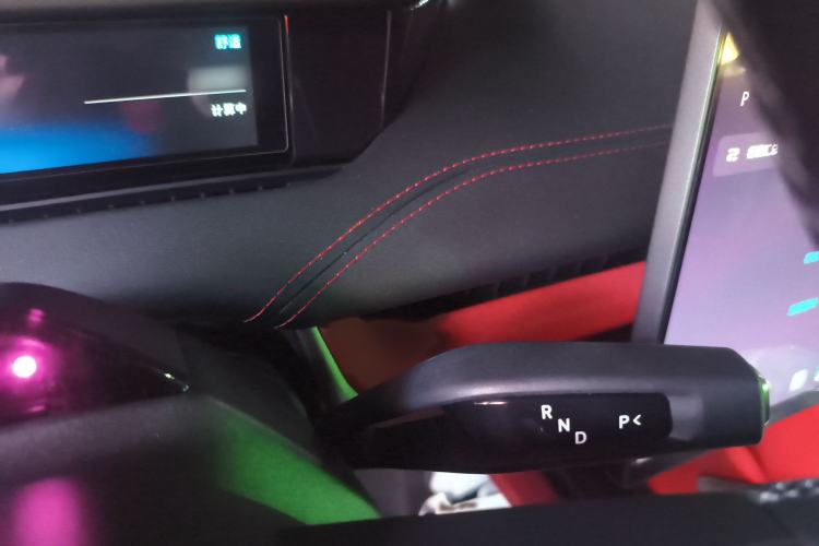 Used  SU7 2024 Rear-Drive Ultra-Long Range Advanced Pro-Level Intelligent Driving Version
