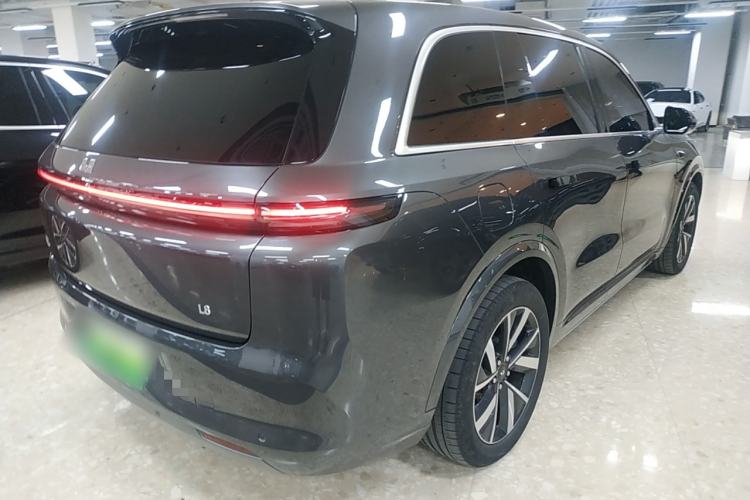 Used Li Auto L8 2023 Air model
