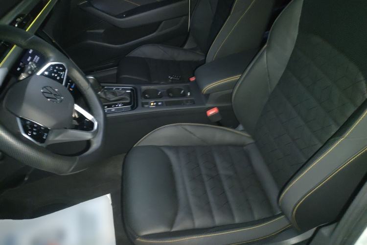 Used Volkswagen FAW-Volkswagen CC 2024 380TSI Striking Edition