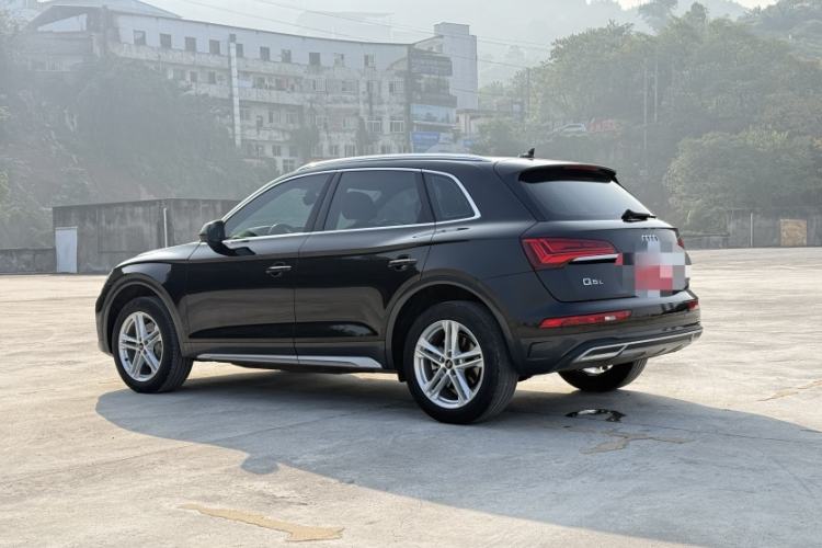 Used Audi Q5L 2022 40T Fashionable and Elegant Model
