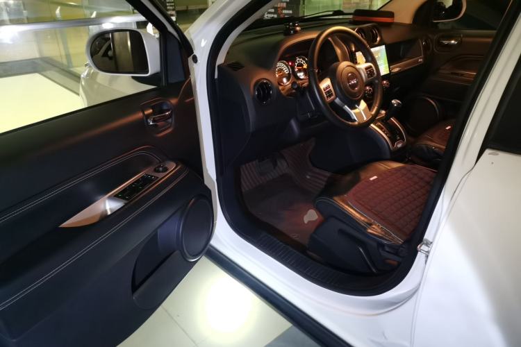 Used  Compass (Import) 2014 Revised Version 2.4L Four-Wheel Drive Comfort Edition
