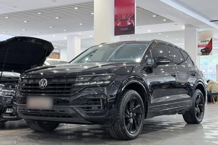 Used Volkswagen Touareg 2022 3.0 TSI Luxury Edition Black Diamond Sport Package
