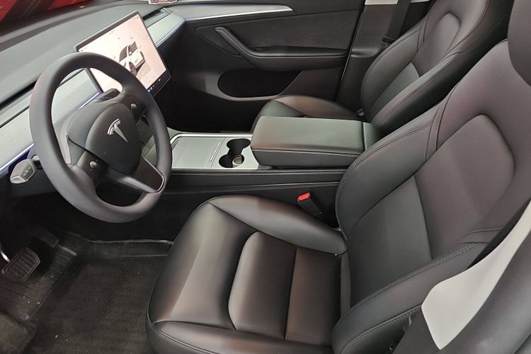 Used Tesla Model Y 2024 Rear-Wheel-Drive Version
