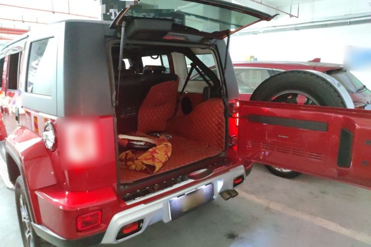 Used Beijing Auto BJ40 2019 PLUS 2.3T Automatic Four-Wheel Drive Premium Edition China VI
