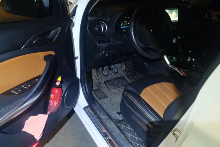 Used BYD Song 2016 GaiShi Edition 1.5TI Manual Elite Model
