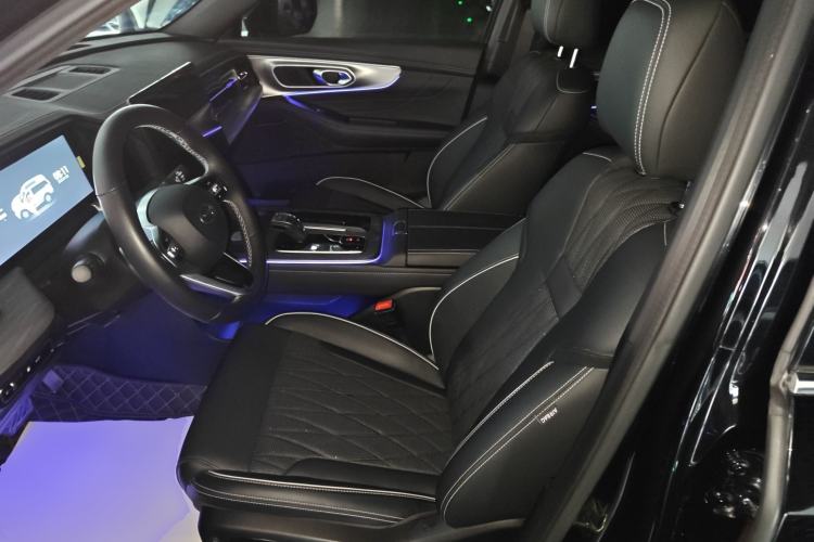 Used GAC Trumpchi GS8 2024 Linghang Series 2.0 TGDI Two-Wheel Drive Luxury Smart Connectivity Version