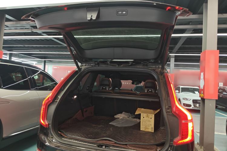 Used Volvo XC90 2021 B6 Zhiyi Luxury Edition 7-Seater
