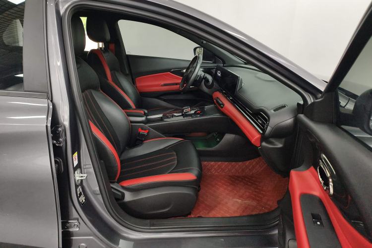 Used GAC Trumpchi EMPOW 2021 270T DCT J15 Version
