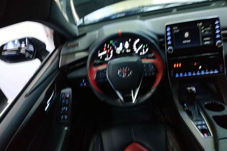 Used Toyota Avalon 2019 2.5L Ambition Version China VI Standard
