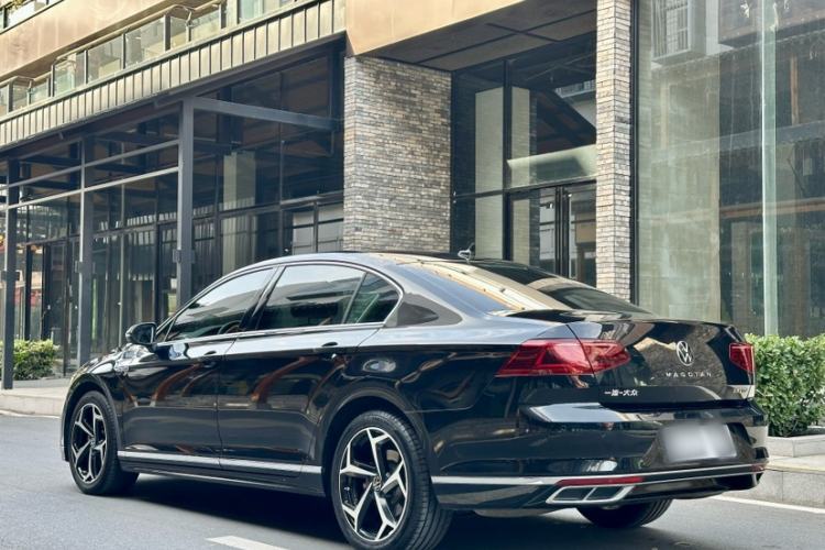 Used Volkswagen Magotan 2023 2 Million Units Commemorative Edition 330TSI DSG Luxury Version
