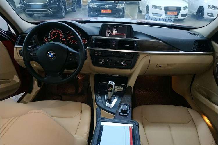 Used BMW 3 Series 2013 320Li Fashion Model