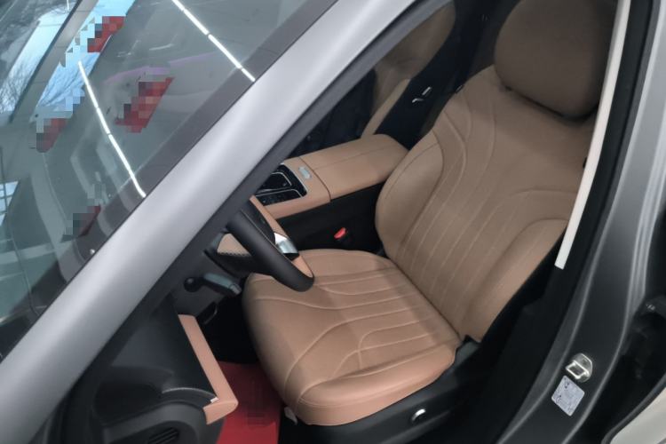 Used Chery Tiggo 8 L 2024 2.0T Two-Wheel Drive Prestige Version 5 Seats
