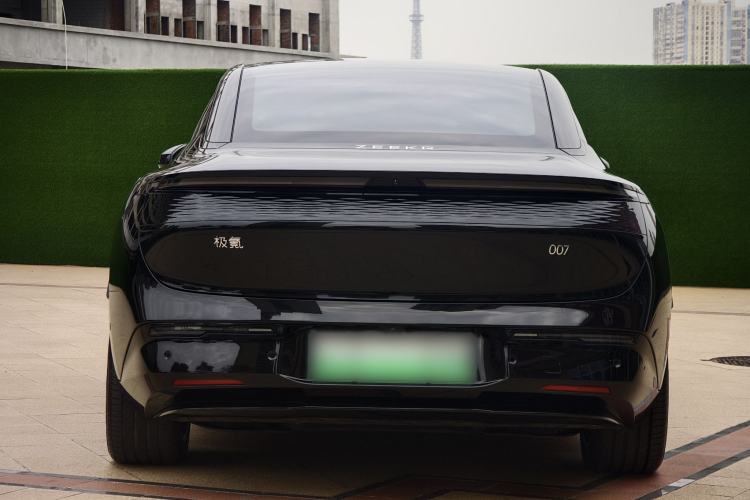 Used Zeekr 007 2025 Long-Range Rear-Wheel-Drive Intelligent Driving Version 100 kWh