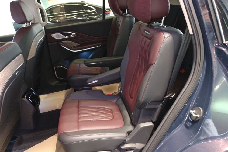 Used Hongqi HS7 2023 2.0T Automatic All-Wheel-Drive Flagship Edition Six Seats