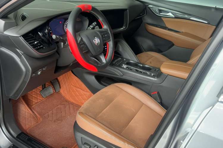 Used Buick Envision 2020 Encore S 652T Four-Wheel Drive Luxury Model
