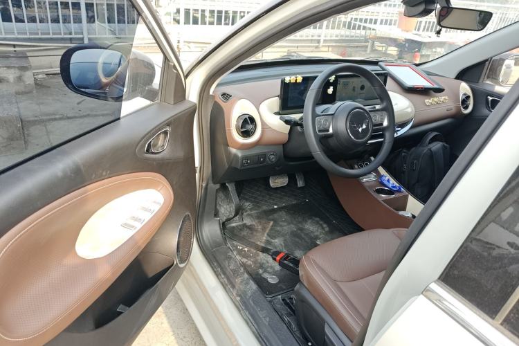 Used Wuling Bingo 2023 333 km Enjoyment Version
