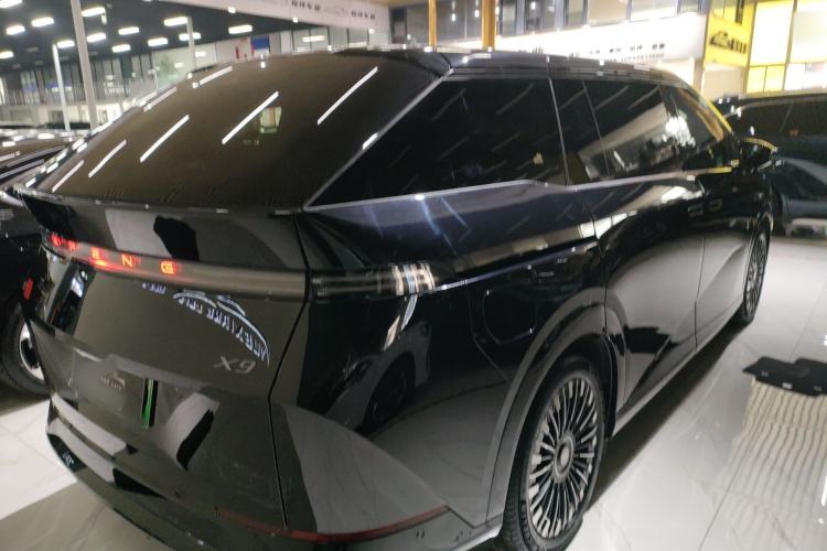 Used XPeng X9 2025 740 Ultra-Long Range Max
