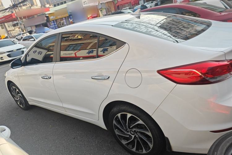 Used Hyundai Elantra 2019 1.4T Dual-Clutch Xuan Dong · Dynamic Model