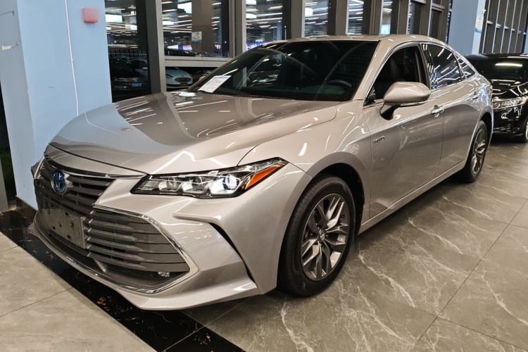 Used Toyota Avalon 2019 Dual-Engine 2.5L Luxury Edition China VI Standard
