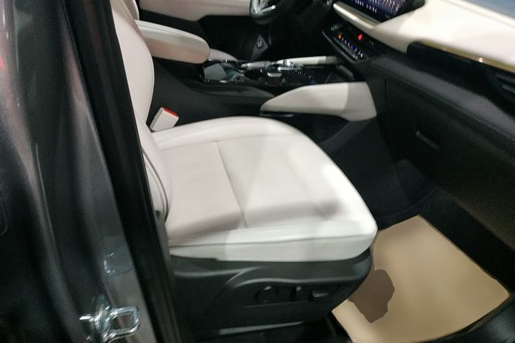 Used Buick Envision 2024 Encore Plus AWD Avenir