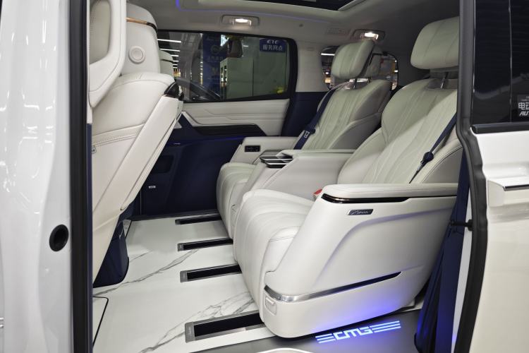 Used Buick Century 2023 2.0T Six-Seater Yinshi Edition
