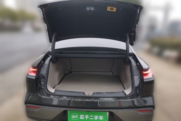 Used Geely Galaxy Galaxy 8 2025 130km EM-P Starship Edition