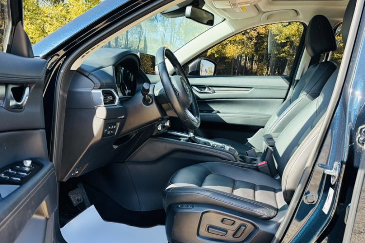 Used Mazda CX-5 2022 2.5L Automatic 4x4 Prestige Edition
