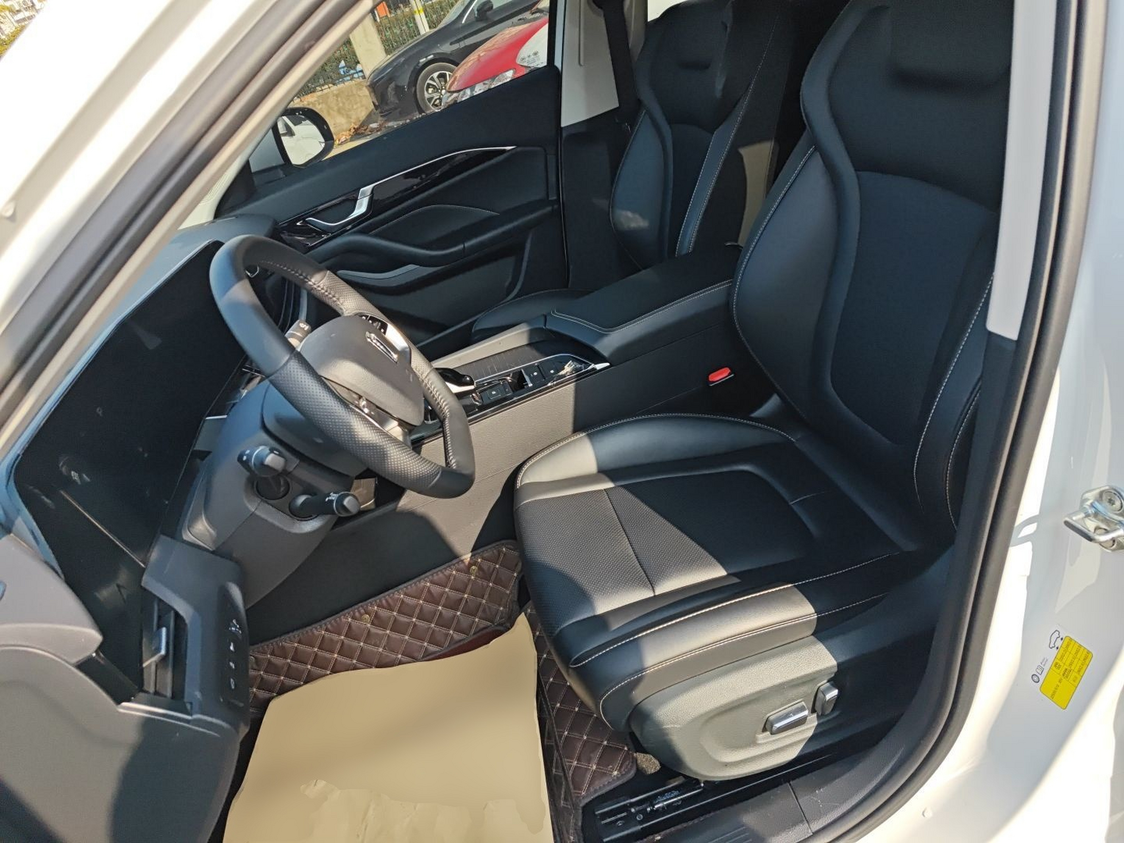 Переднее сиденье в автомобиле