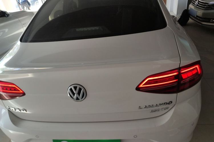 Used Volkswagen Lamando 2021 230TSI DSG Fashion Edition
