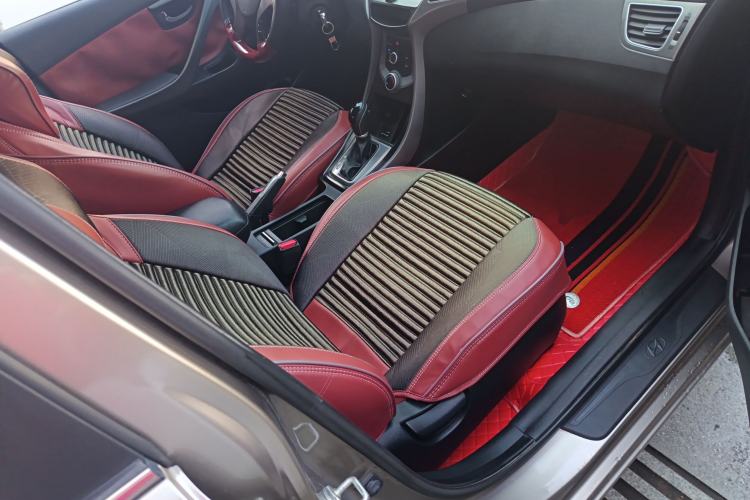 Used Hyundai Elantra 2016 1.6L Automatic Smart Version
