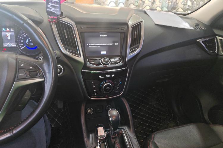 Used Changan CS75 2014 1.8T Automatic Elite Version China V Standard
