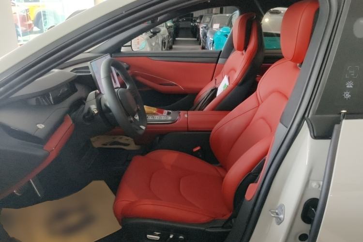 Used  SU7 2024 Four-Wheel Drive Ultra-Long Range Advanced Intelligent Driving Max Edition
