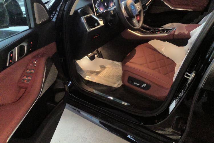 Used BMW X5 2023 xDrive 30Li Luxury M Sport Night Edition Package
