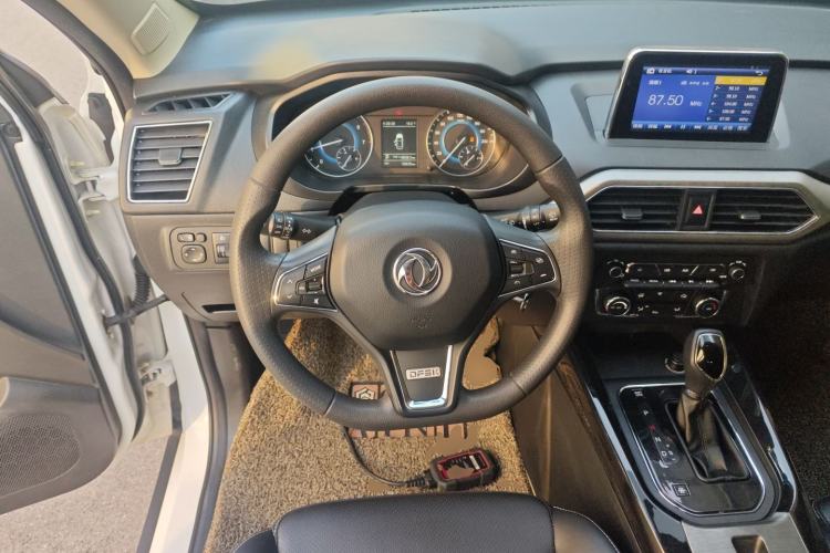 Used Dongfeng Fengon S560 2018 1.8L CVT Elite Model 7 Seats