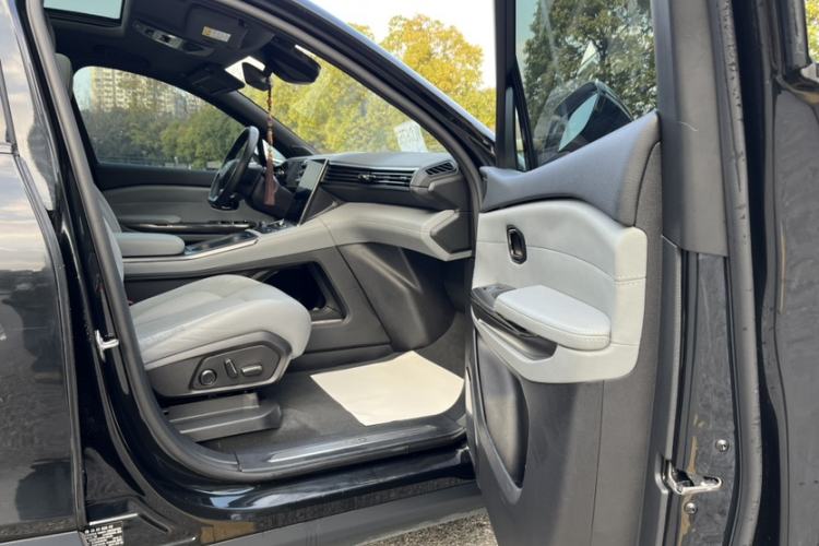 Used Nio ES6 2019 430 km Performance Version
