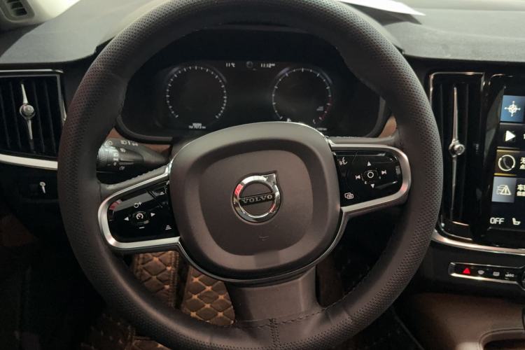 Used Volvo S90 2020 T5 Zhiyi Luxury Edition