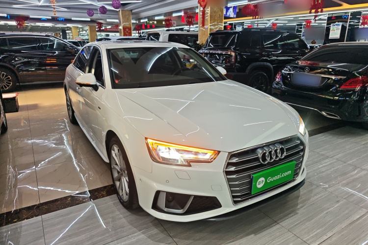 Used Audi A4L 2019 40 TFSI Fashion Version China V
