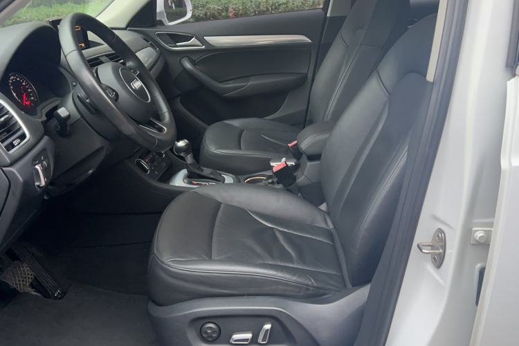 Used Audi Q3 2017 30 TFSI Fashion Model
