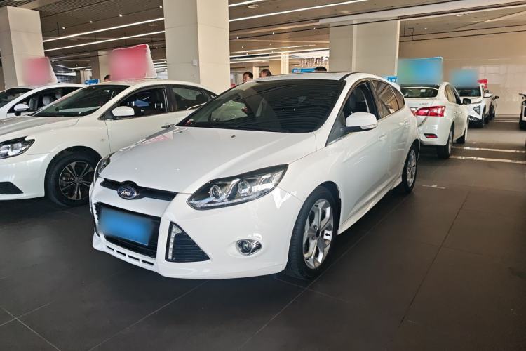 Used Ford Focus 2012 Hatchback 2.0L Automatic Luxury Sport Model