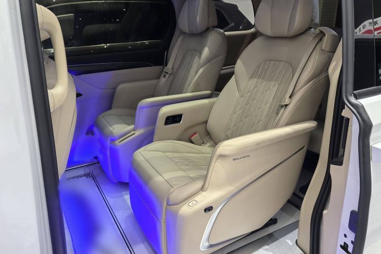 Used Buick GL8 2023 ES Lu Zun Flagship Model
