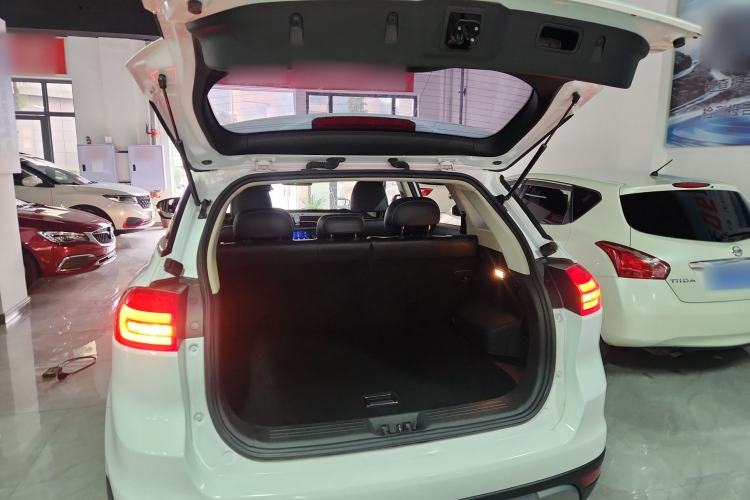 Used Geely Auto Emgrand X7 Sport 2016 2.0L Manual ZhiShang Version