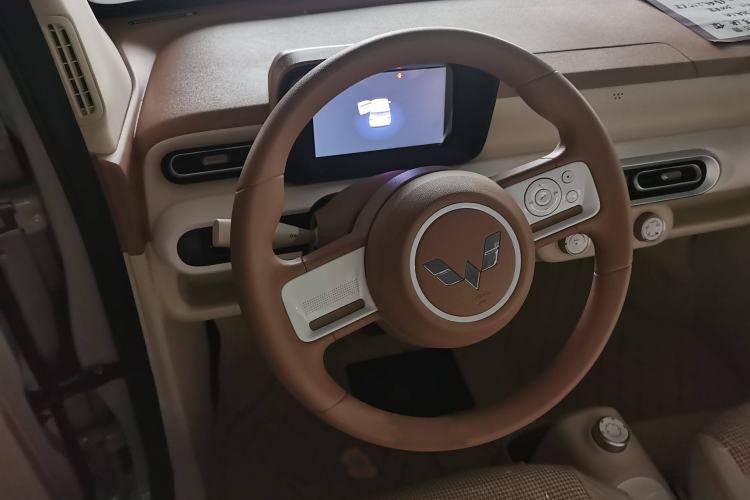 Used Wuling Hongguang MINIEV 2024 3rd Generation 215km Youth Edition
