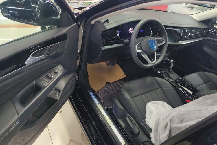 Used Volkswagen Passat New Energy 2025 430 PHEV Hybrid Business Edition
