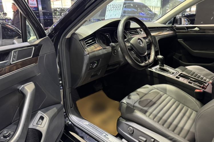 Used Volkswagen Magotan 2019 330TSI DSG Luxury Version China VI Standard
